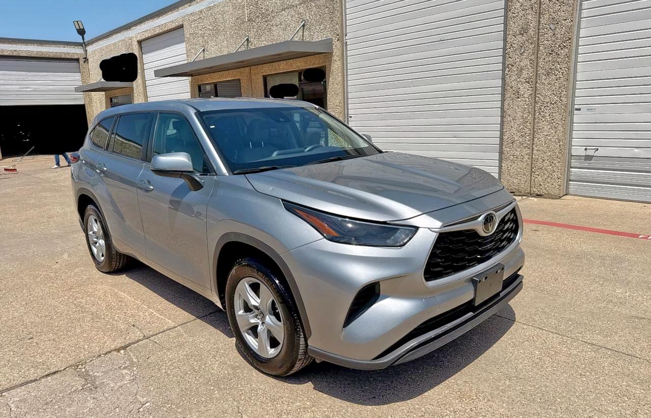 TOYOTA HIGHLANDER 2023