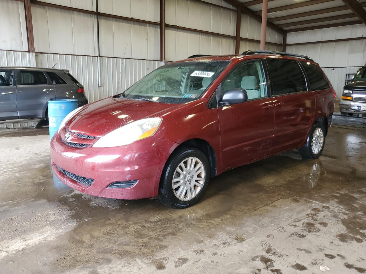 TOYOTA SIENNA LE 2008