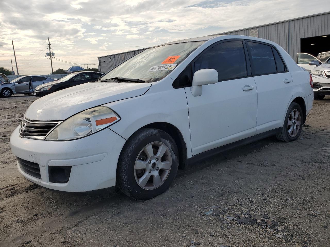 NISSAN VERSA S 2011