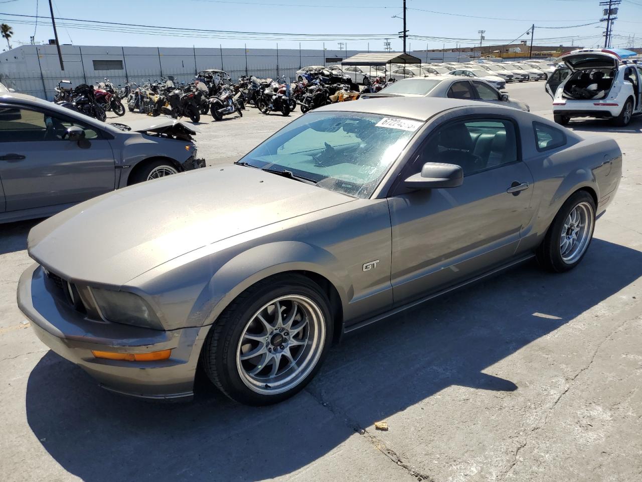 FORD MUSTANG GT 2005