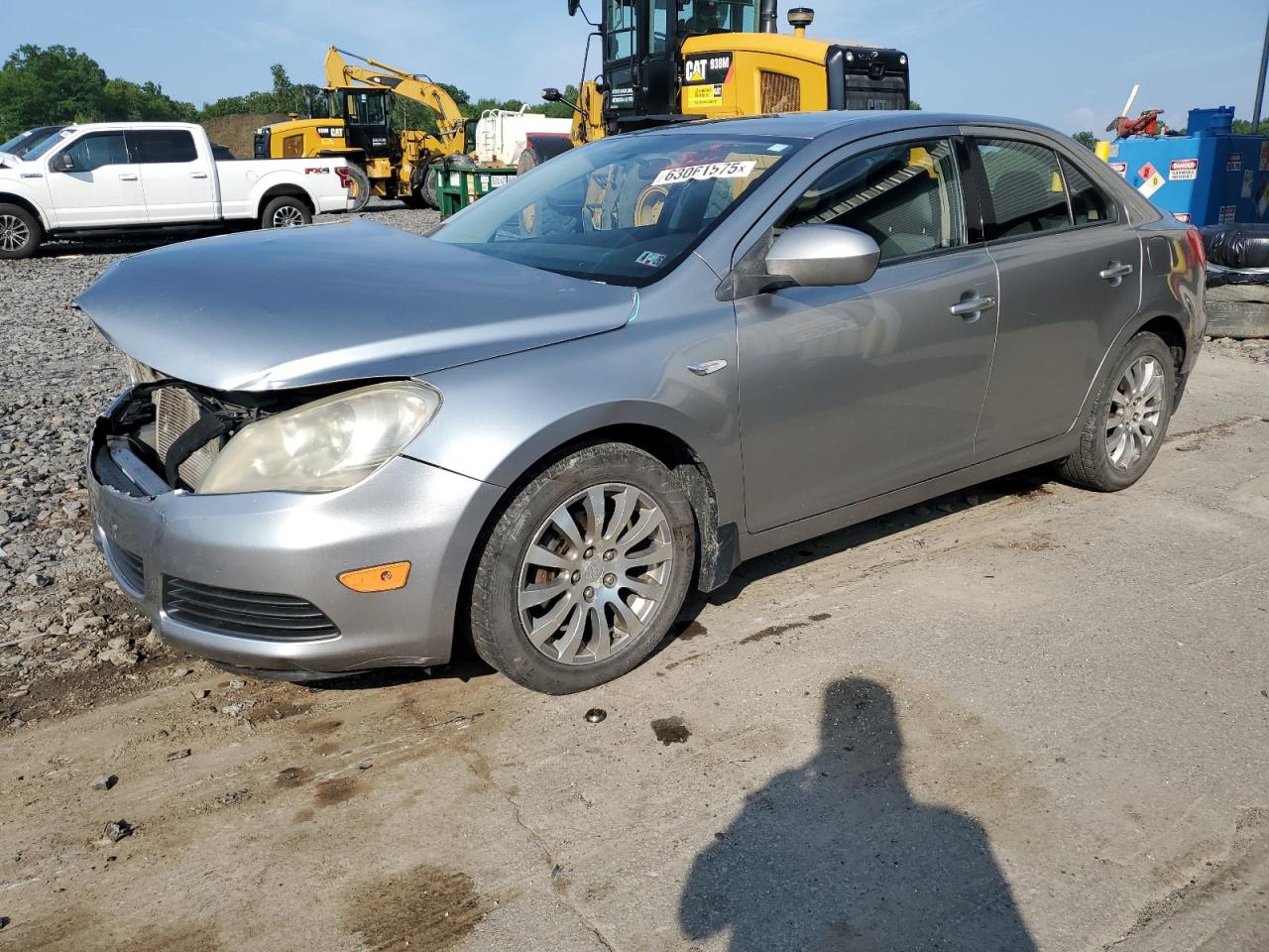 SUZUKI KIZASHI SE 2013