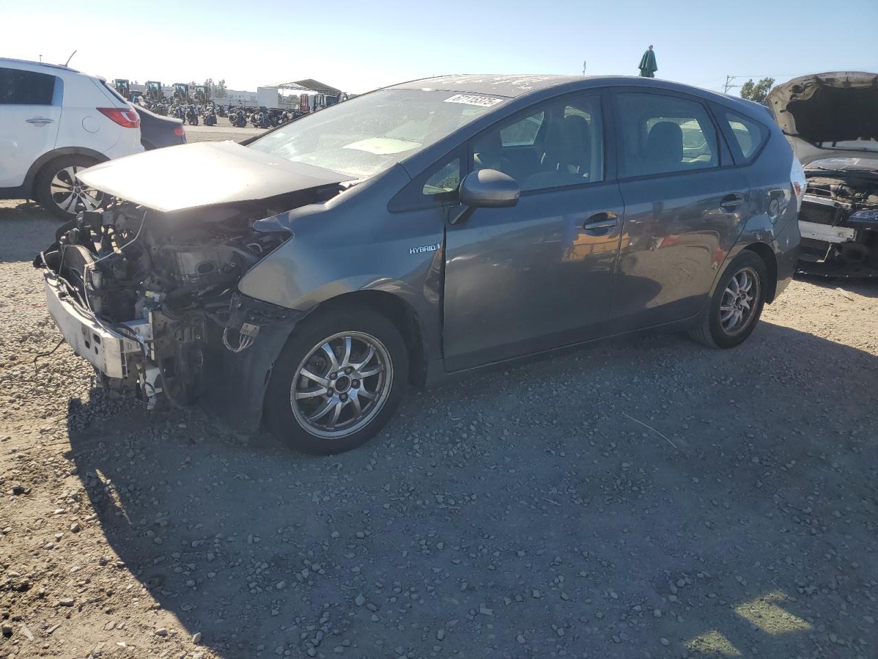 TOYOTA PRIUS V 2014