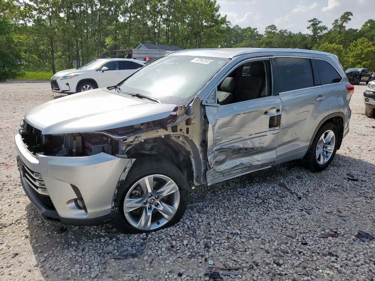 TOYOTA HIGHLANDER 2017