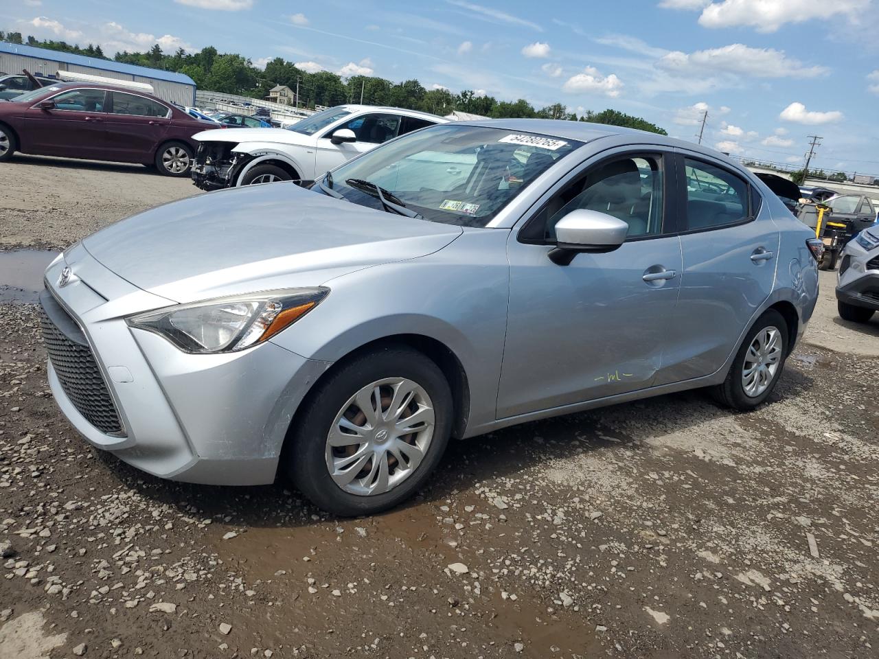 TOYOTA YARIS L 2019