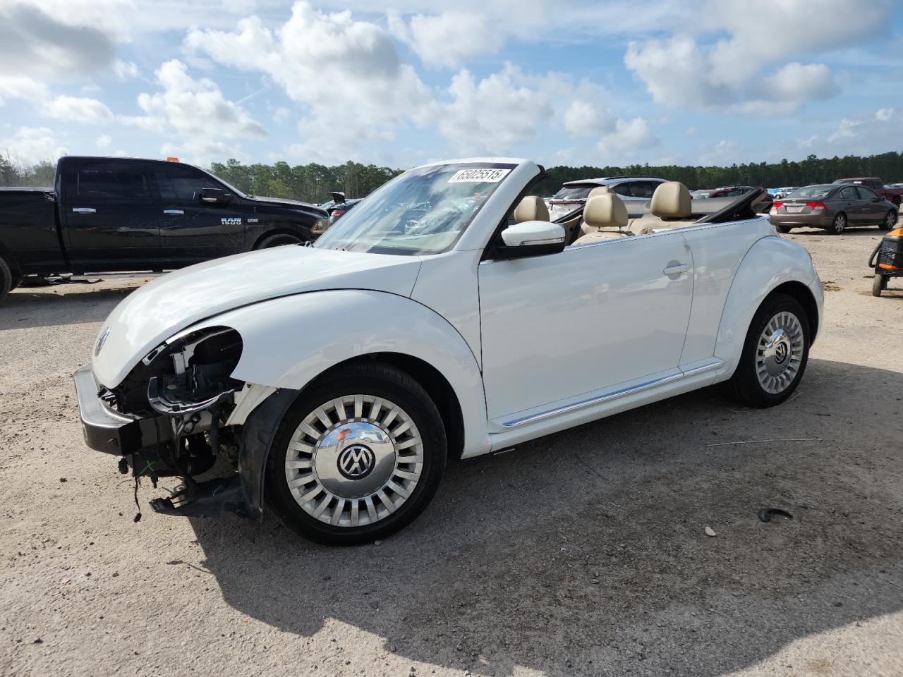 VOLKSWAGEN BEETLE 1.8 2015