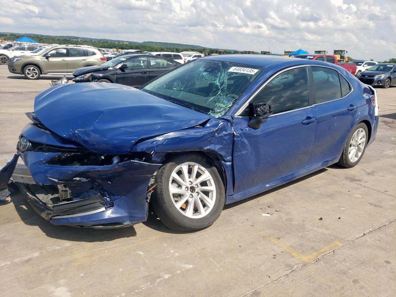 TOYOTA CAMRY LE 2023