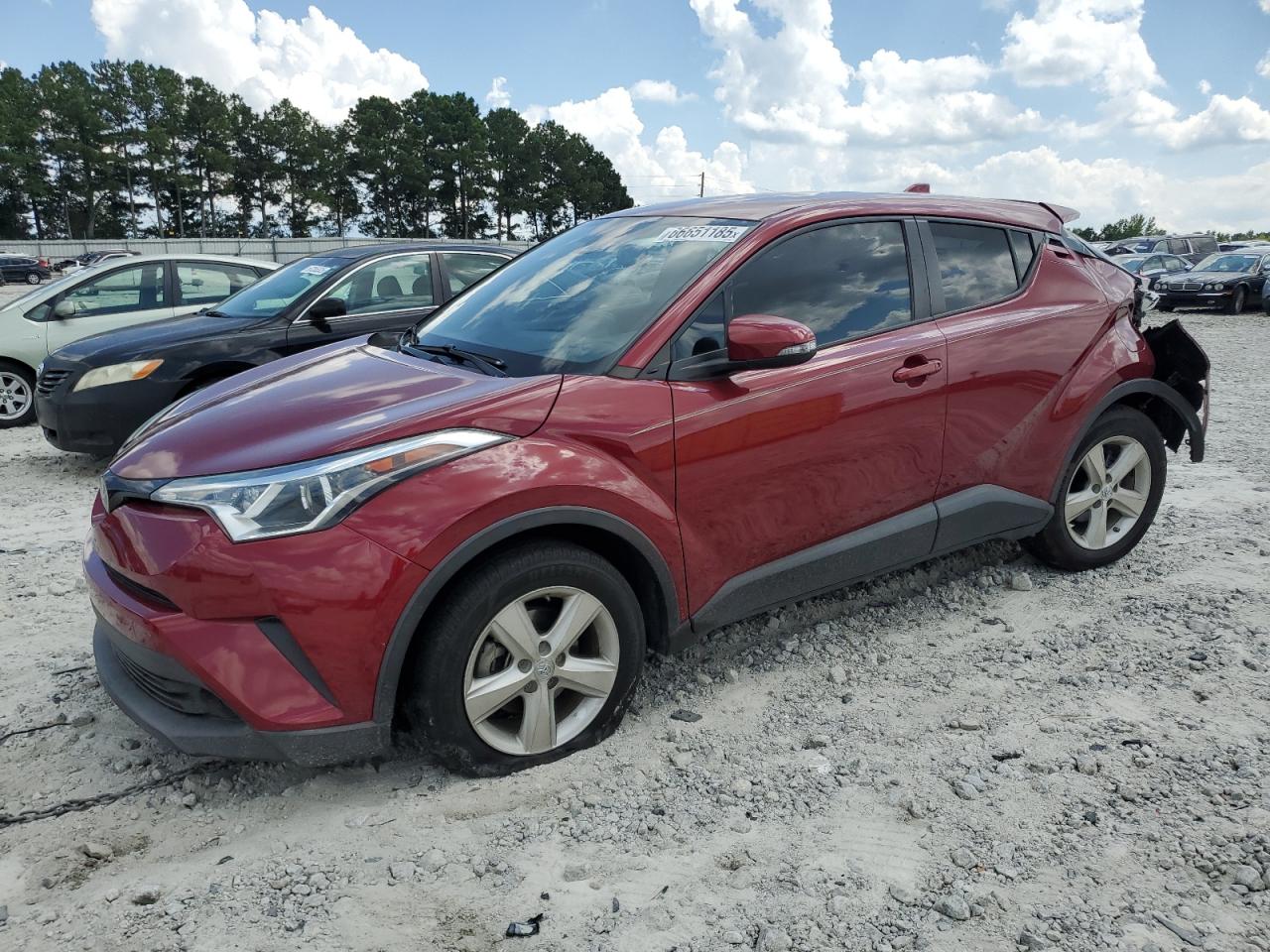 TOYOTA C-HR XLE 2019