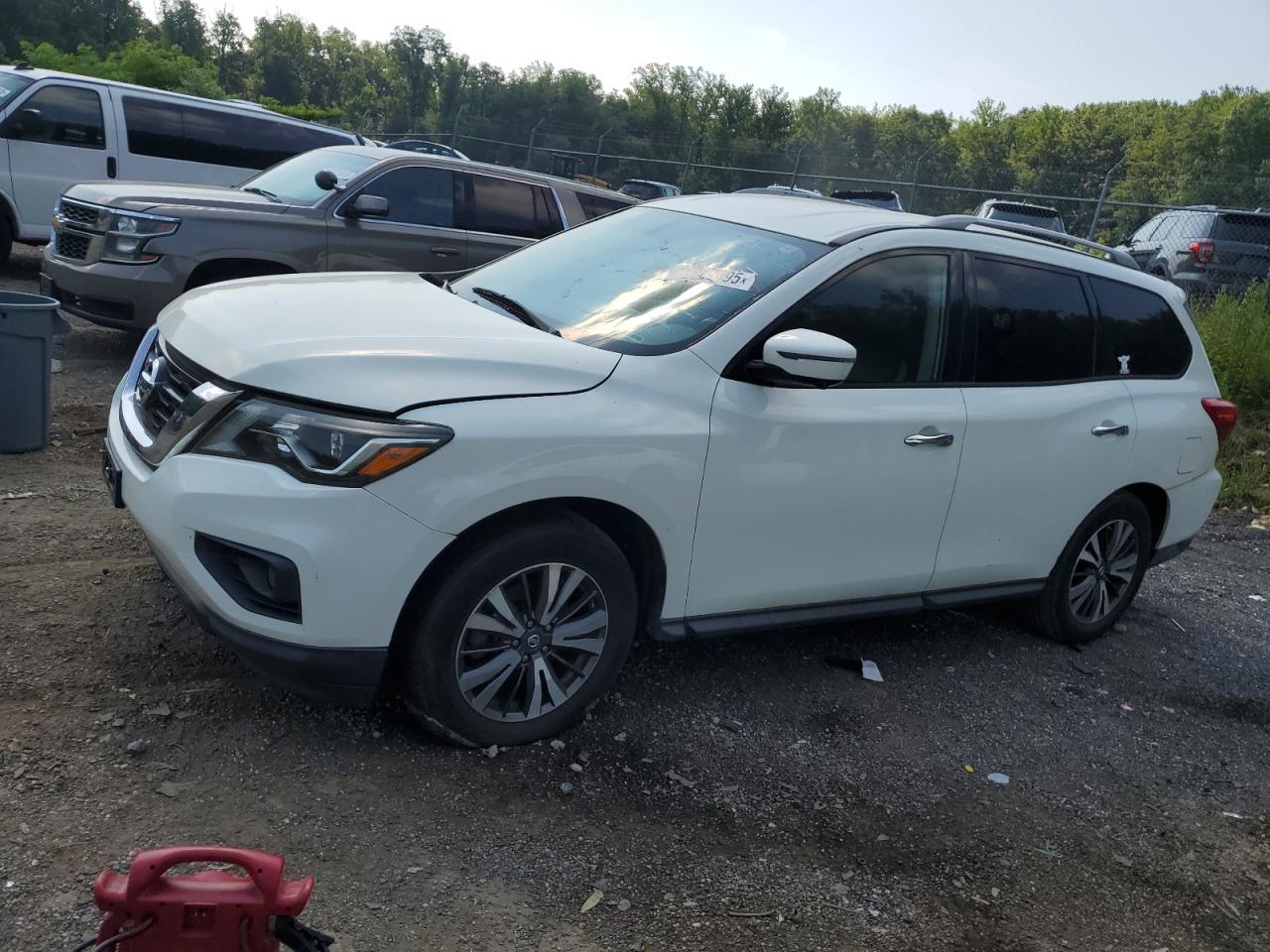 NISSAN PATHFINDER 2017