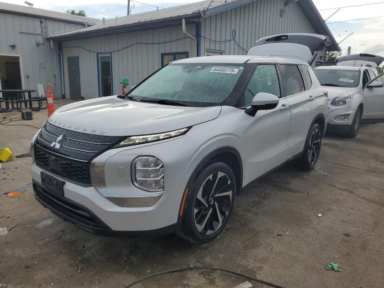 MITSUBISHI OUTLANDER 2022
