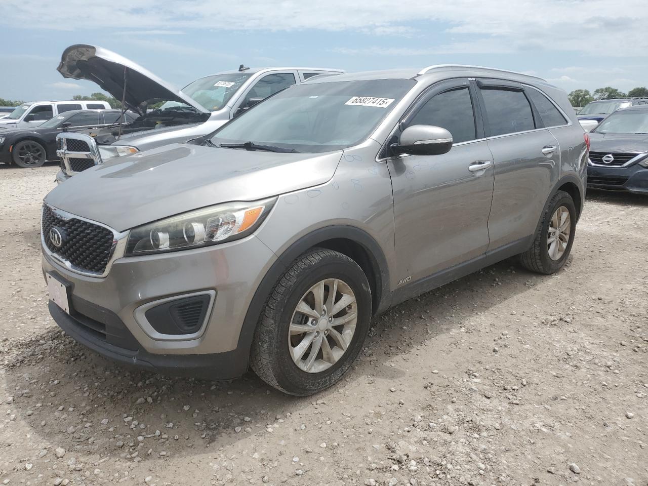KIA SORENTO LX 2017