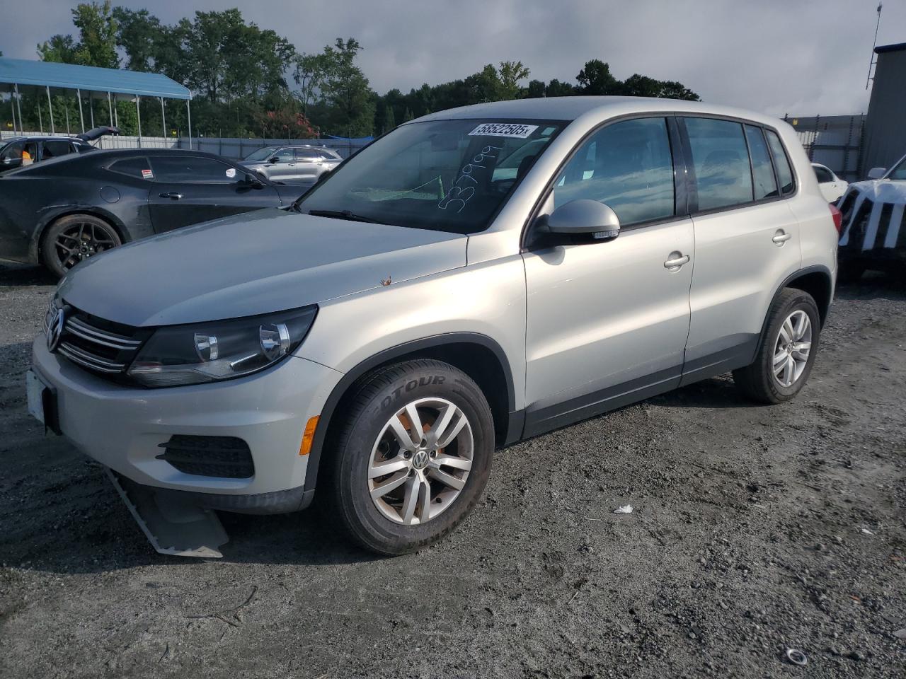 VOLKSWAGEN TIGUAN S 2013