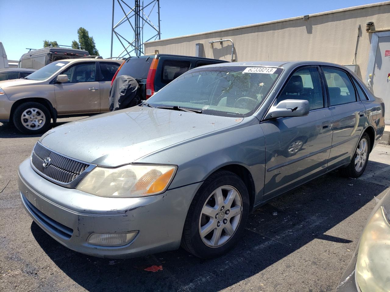 TOYOTA AVALON 2000