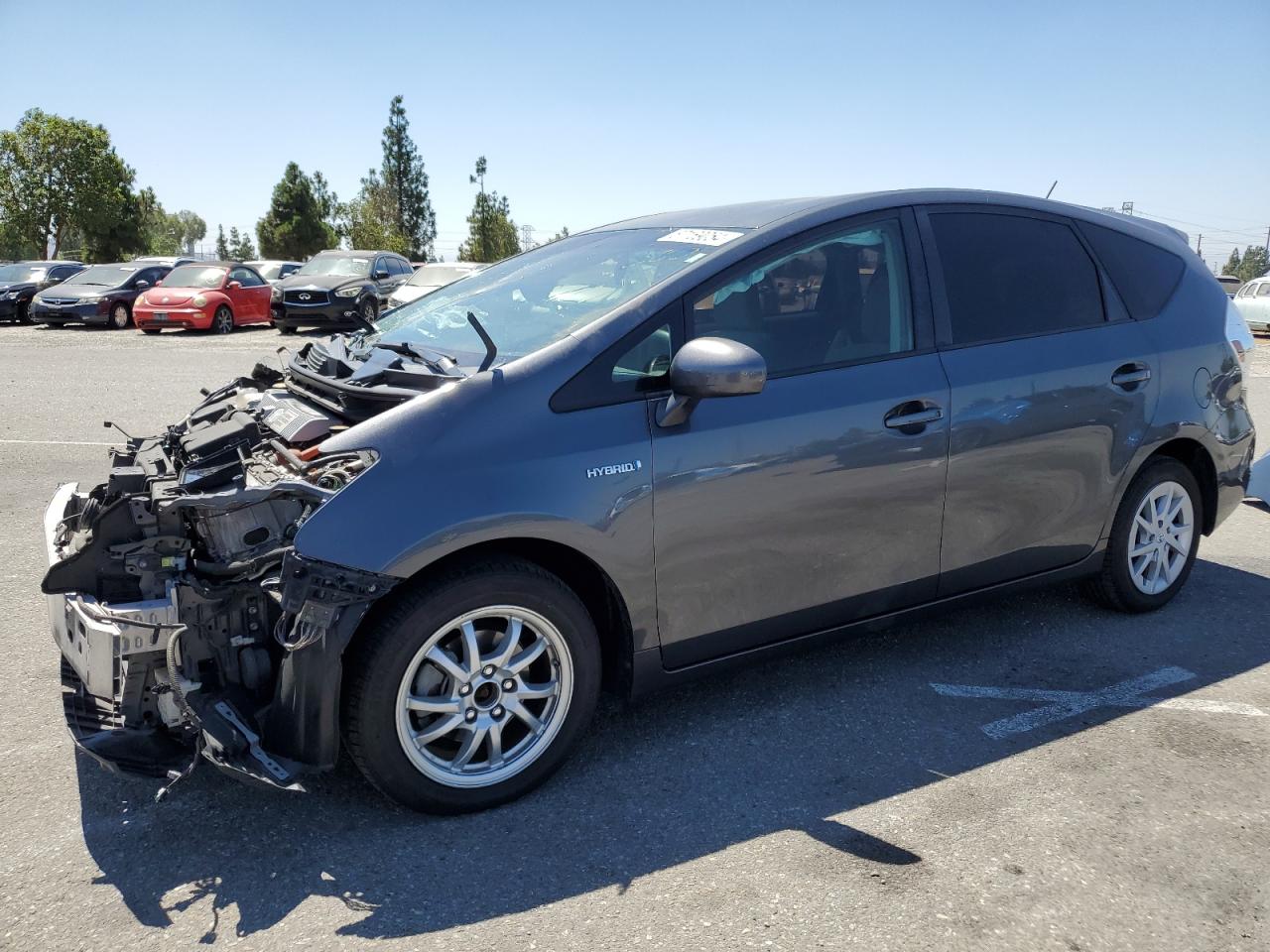TOYOTA PRIUS V 2012