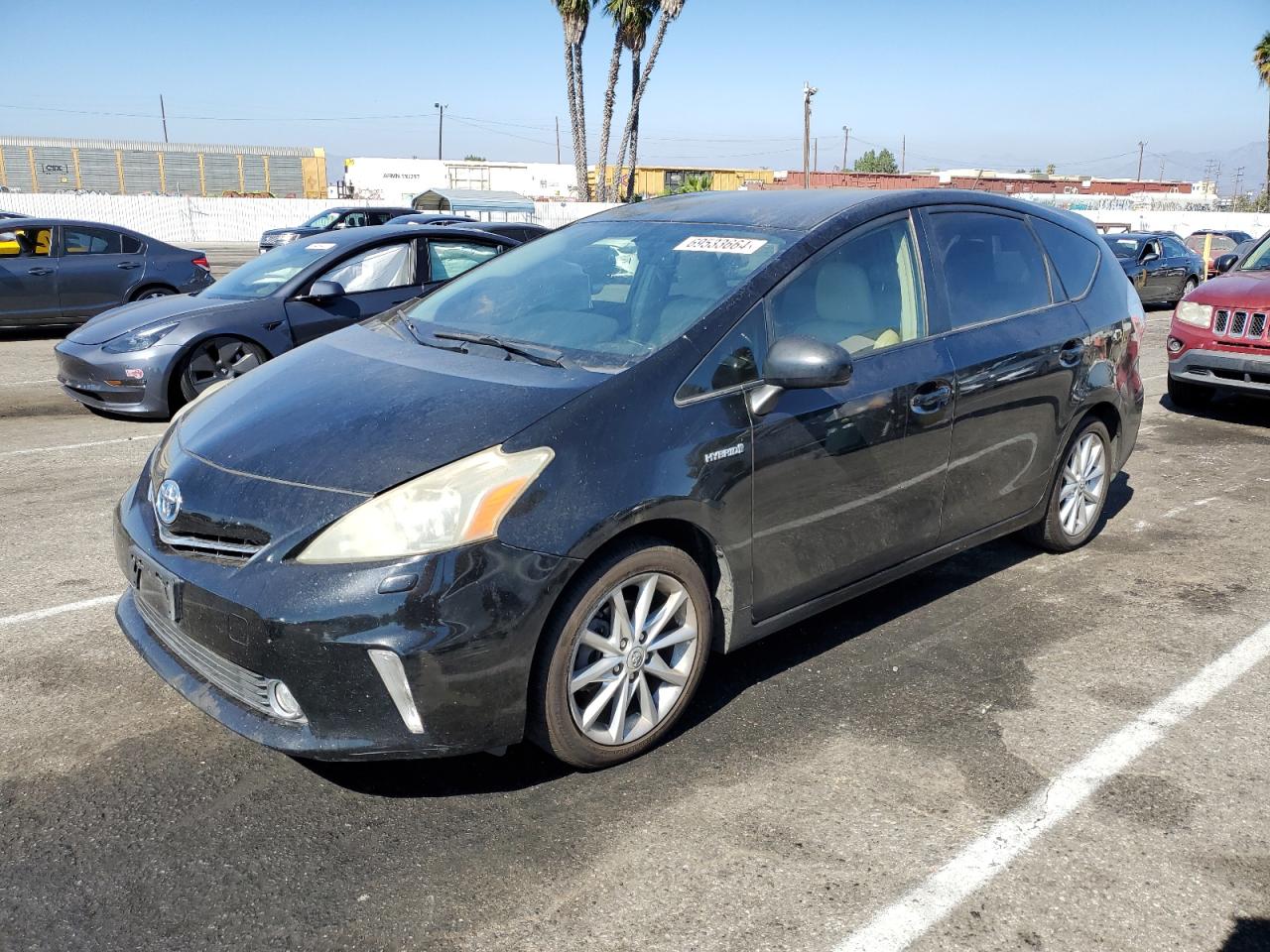 TOYOTA Prius V 2013