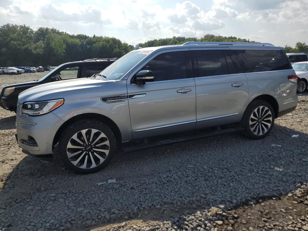 LINCOLN NAVIGATOR 2023