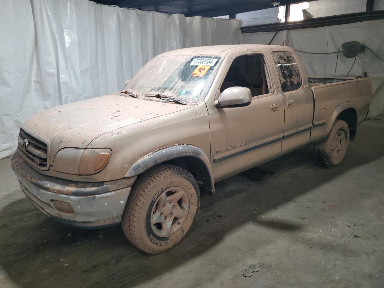 TOYOTA TUNDRA 2002