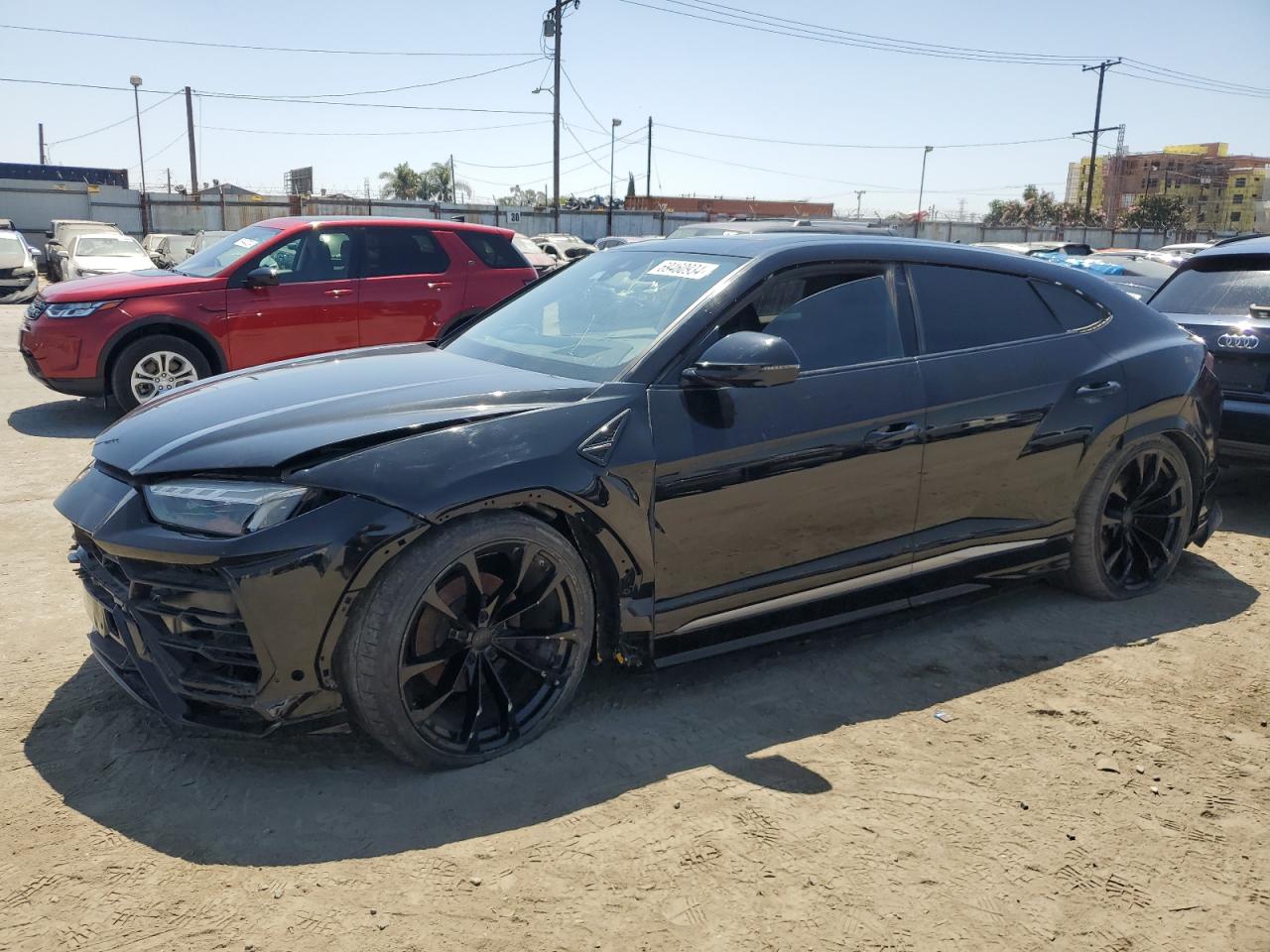LAMBORGHINI URUS 2020