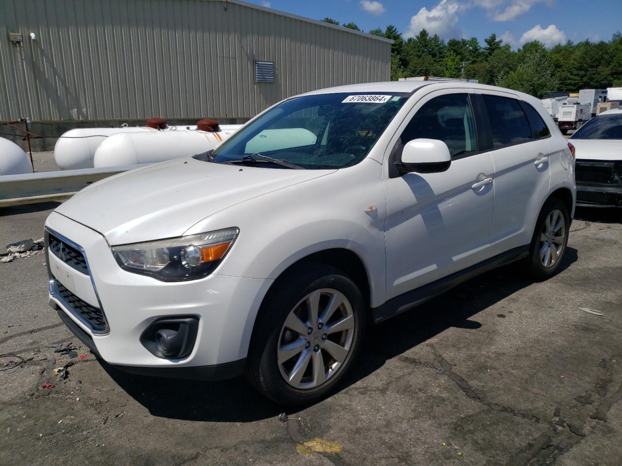 MITSUBISHI OUTLANDER 2015