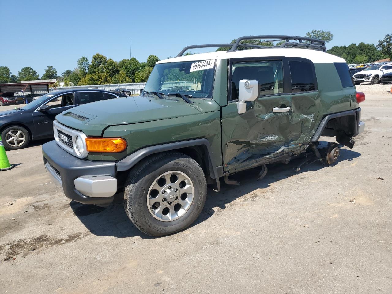 TOYOTA FJ CRUISER 2012