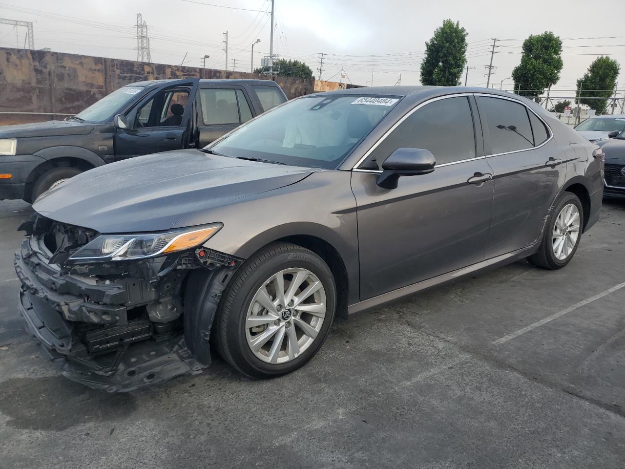 TOYOTA CAMRY LE 2024