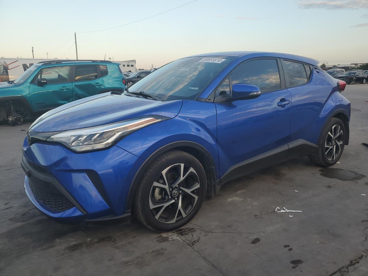 TOYOTA C-HR XLE 2021