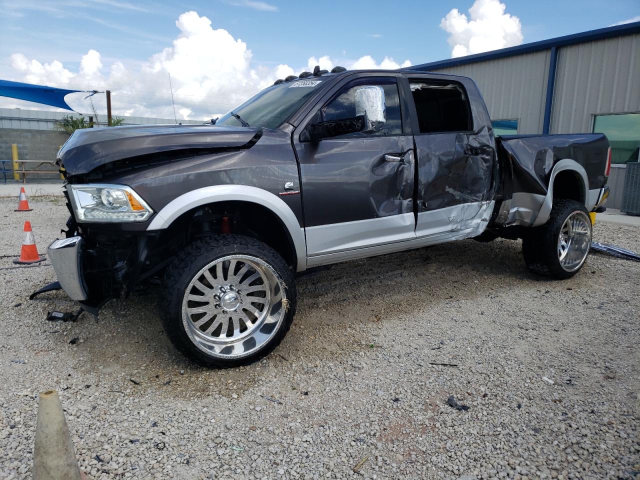 RAM 3500 LARAM 2015
