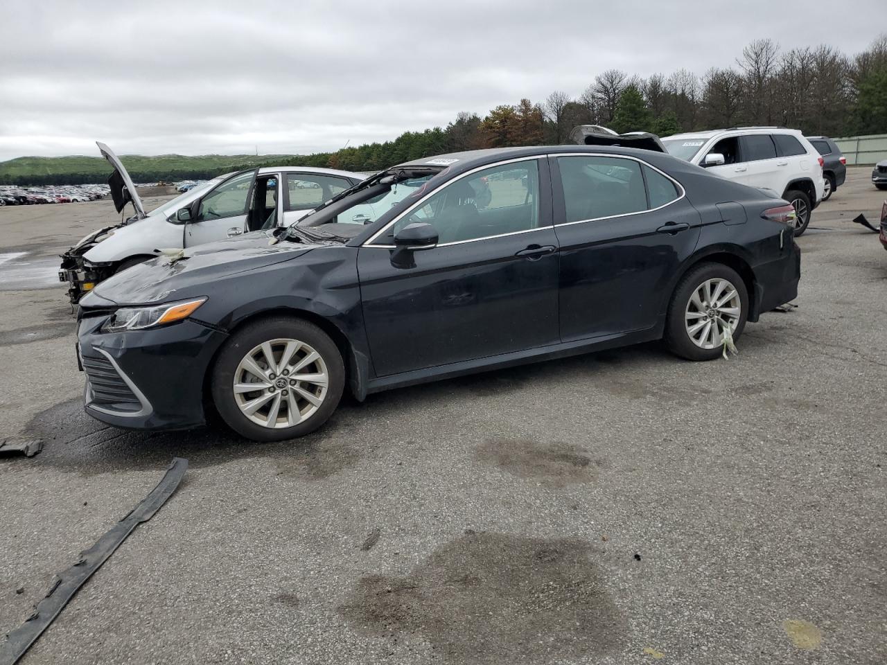 TOYOTA CAMRY LE 2023