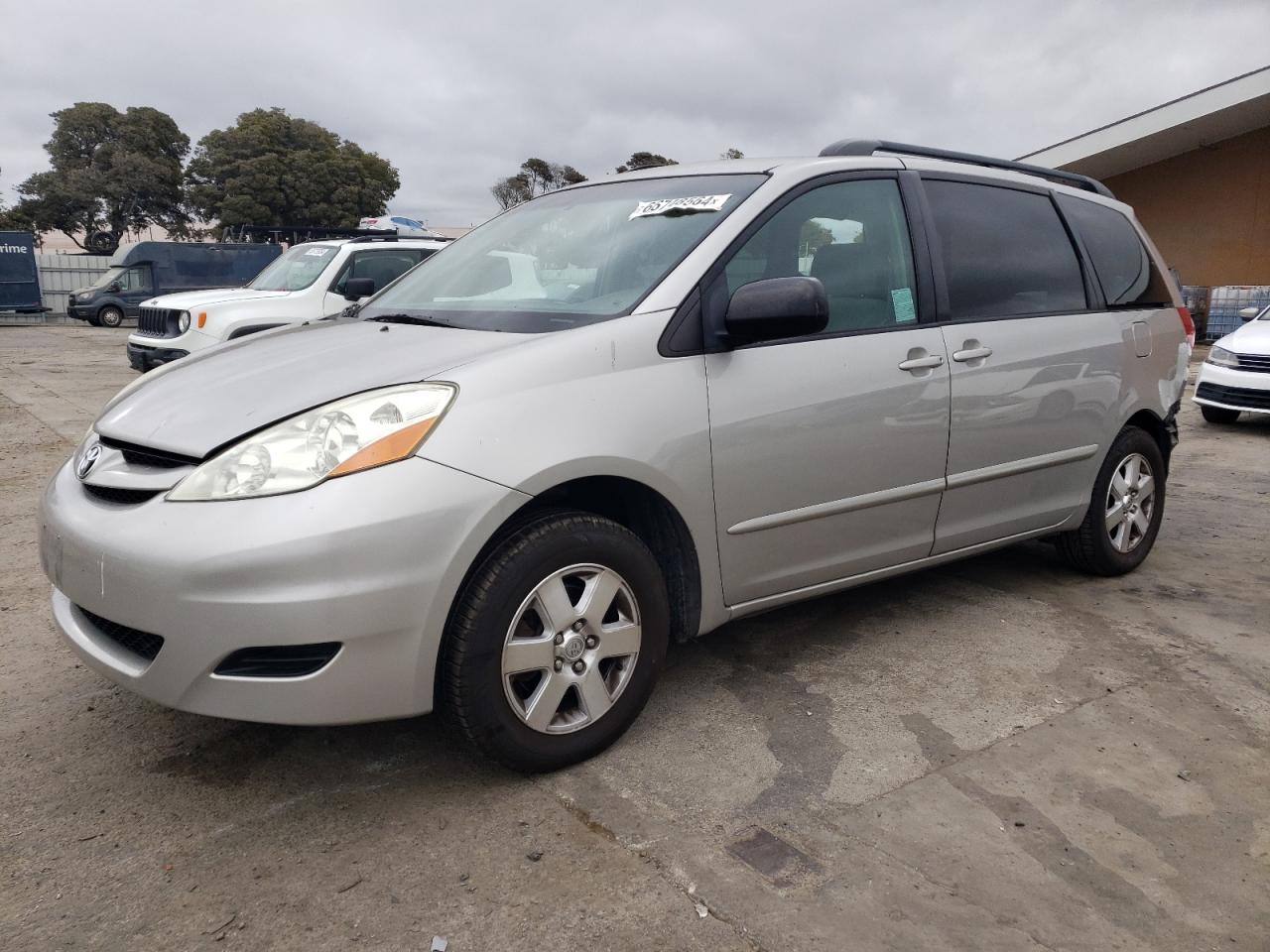TOYOTA SIENNA CE 2006