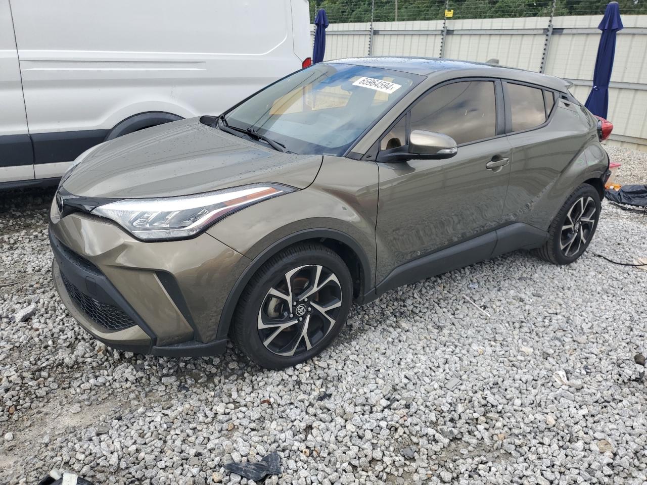 TOYOTA C-HR XLE 2021