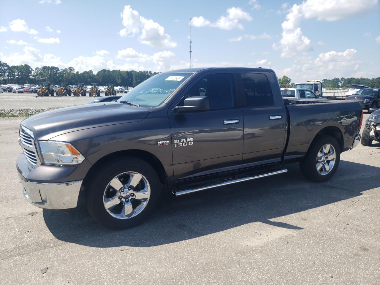 RAM 1500 Slt 2015