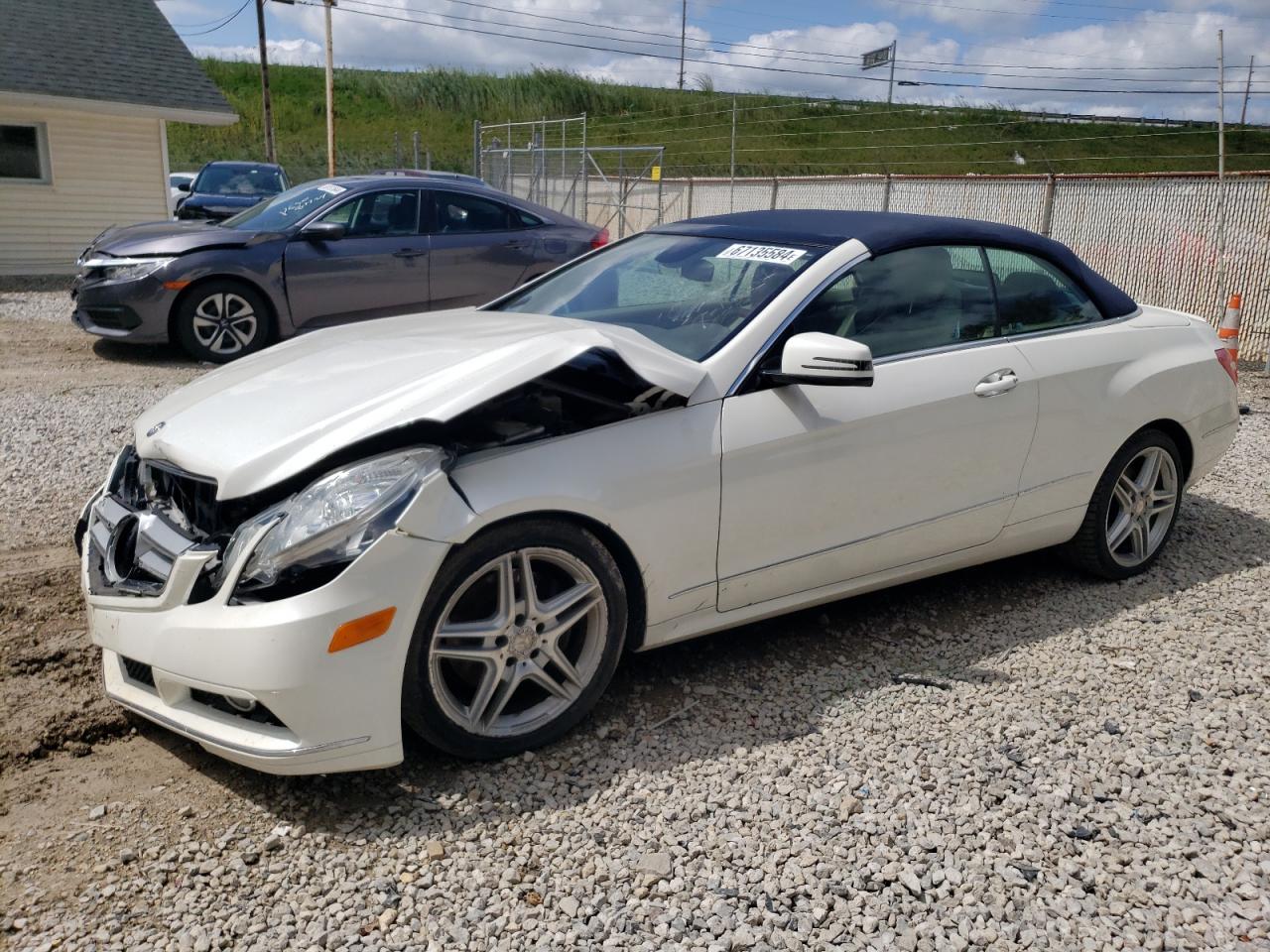 MERCEDES-BENZ E-CLASS 2011