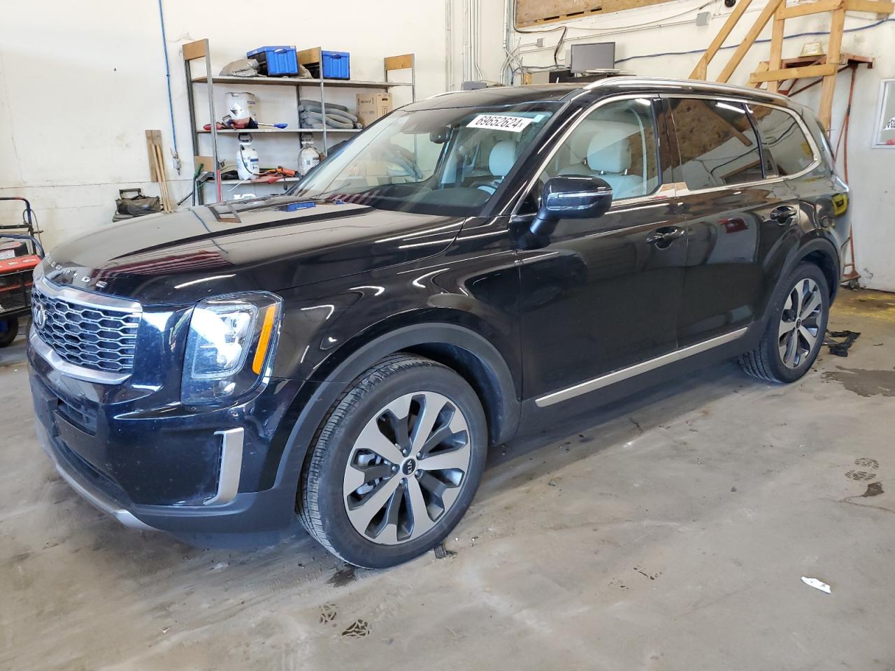 KIA TELLURIDE 2021