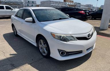 Toyota Camry 2014