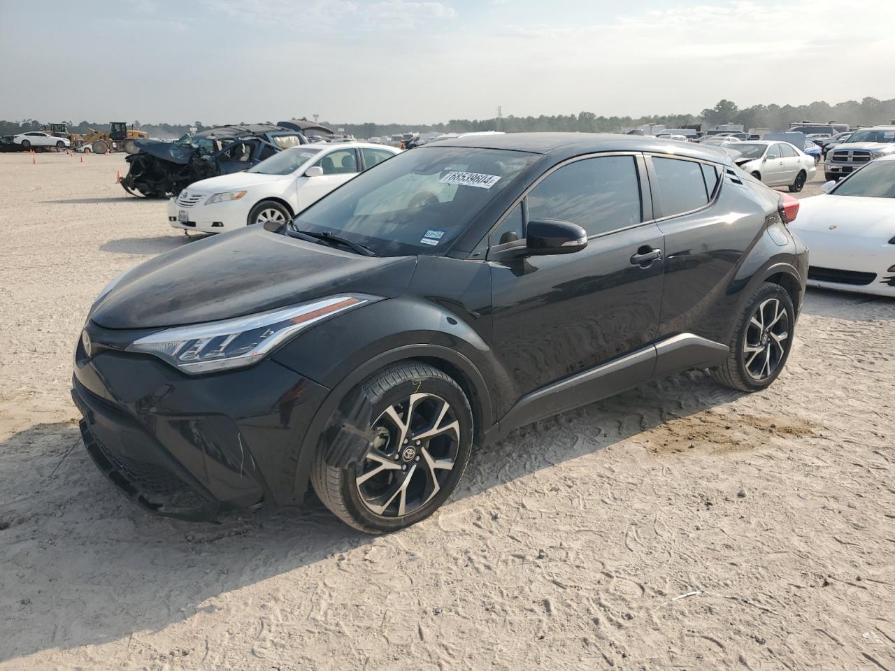 TOYOTA C-HR XLE 2021