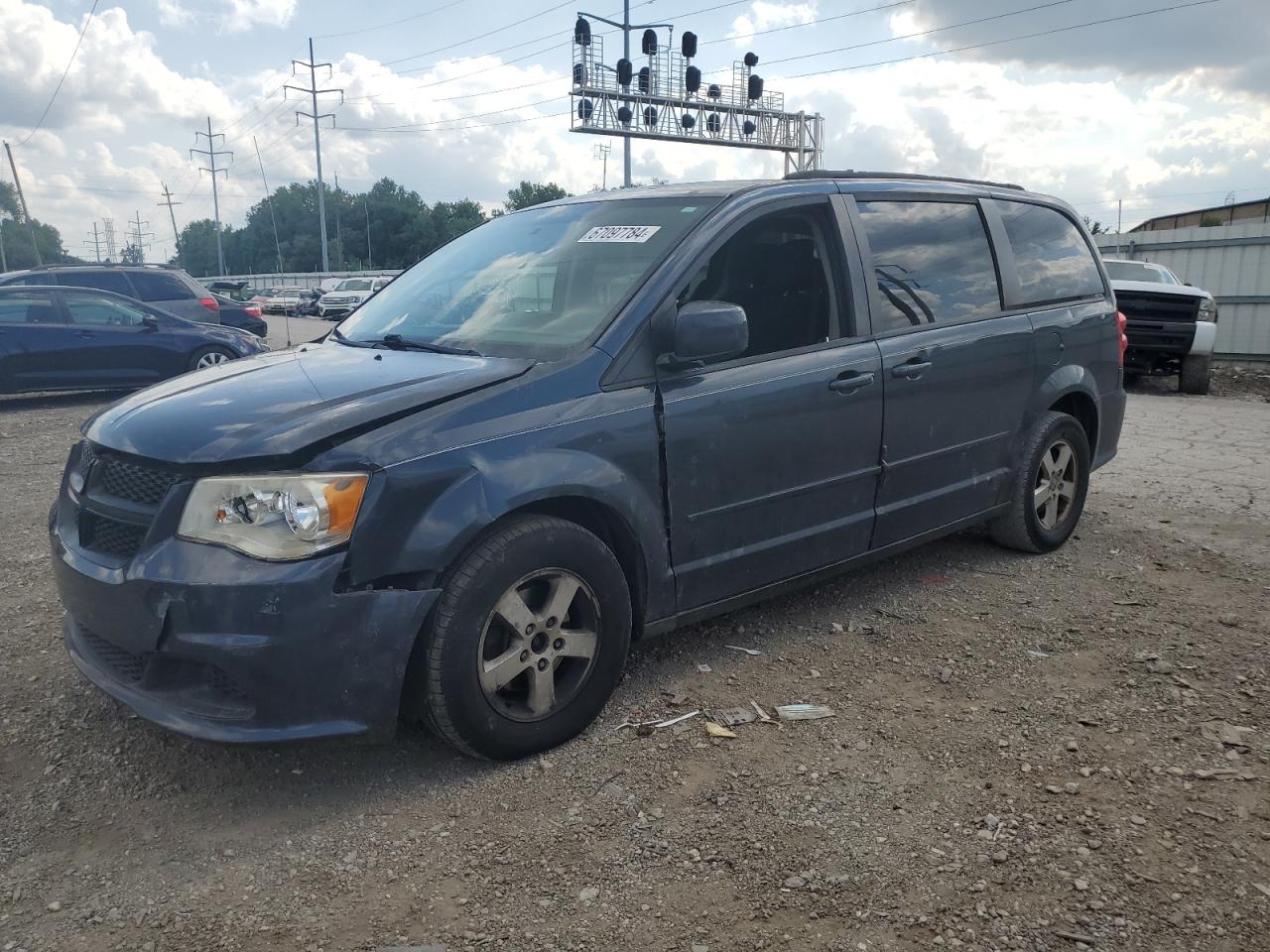 DODGE CARAVAN 2013