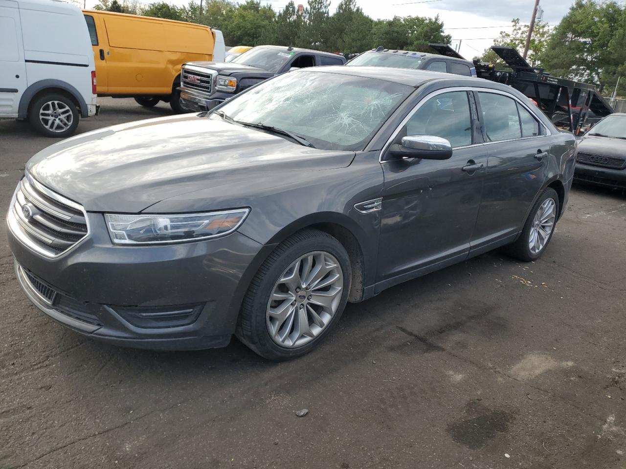 FORD TAURUS LIM 2018