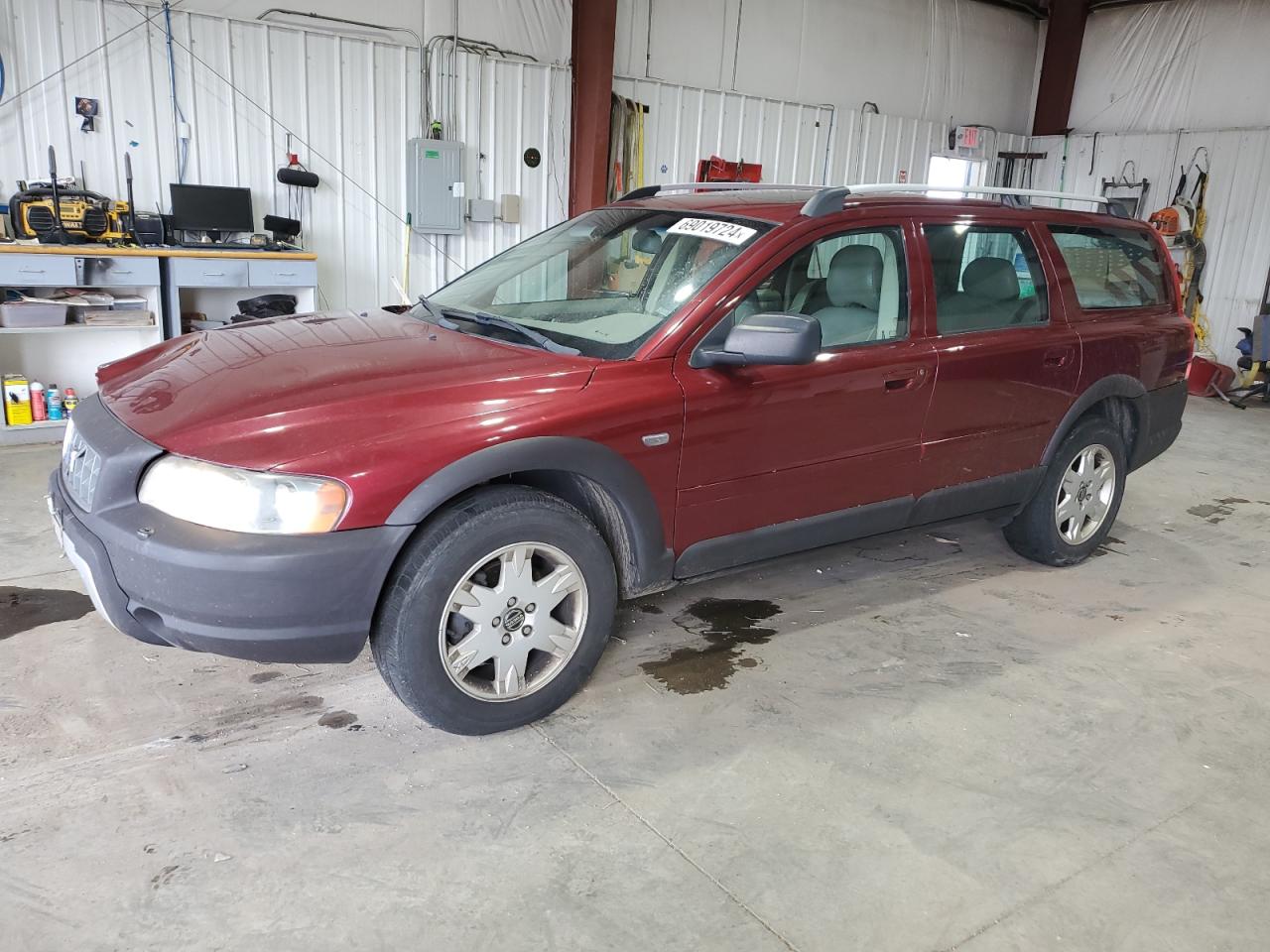 VOLVO XC70 2005