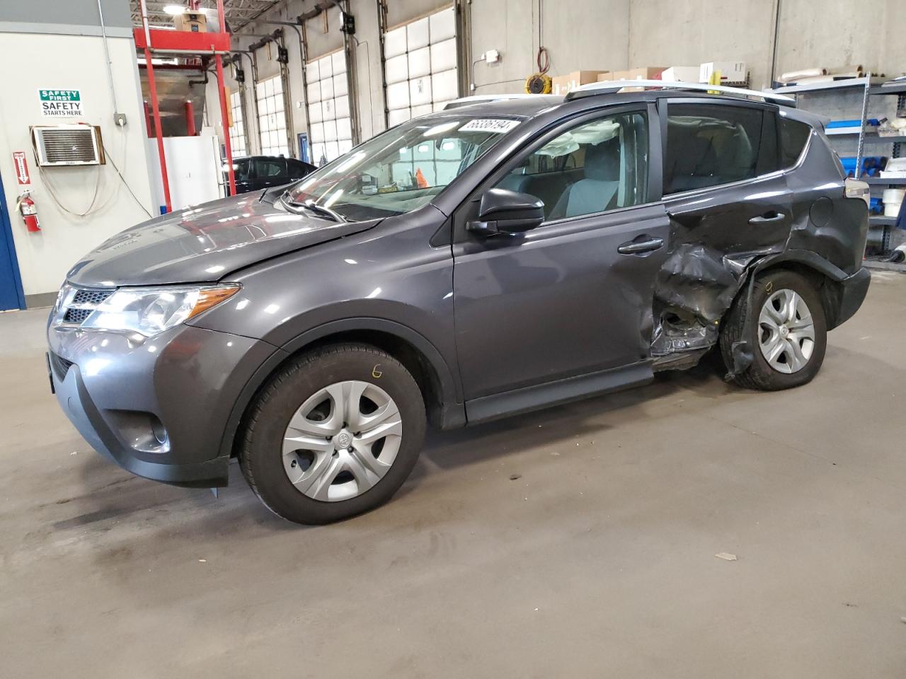 TOYOTA RAV4 LE 2013