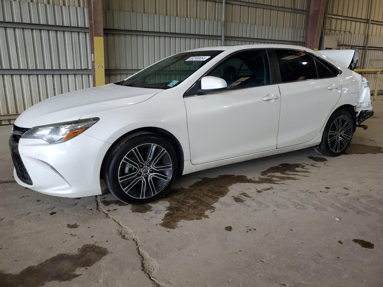 TOYOTA CAMRY LE 2016
