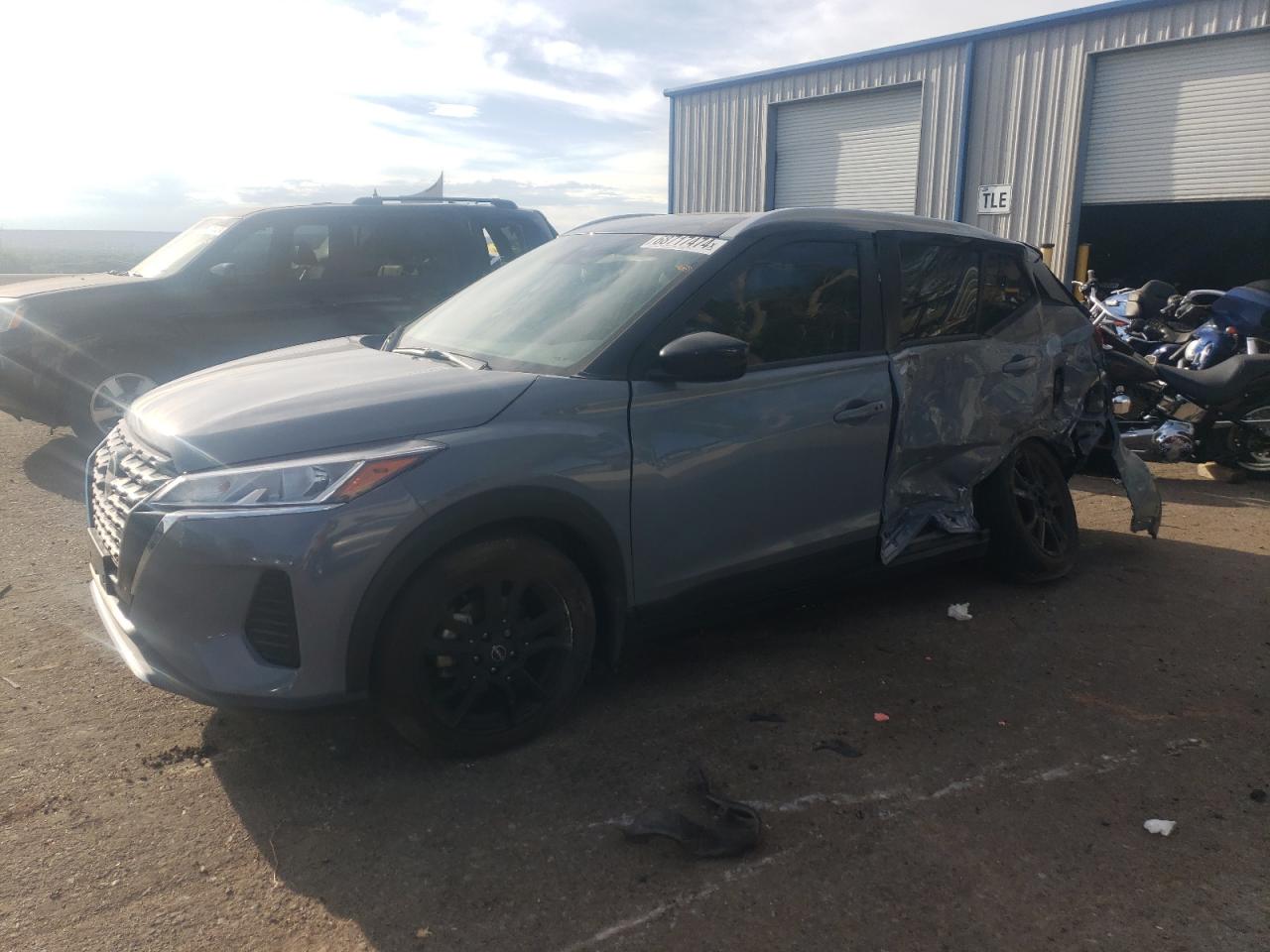 NISSAN KICKS SV 2023