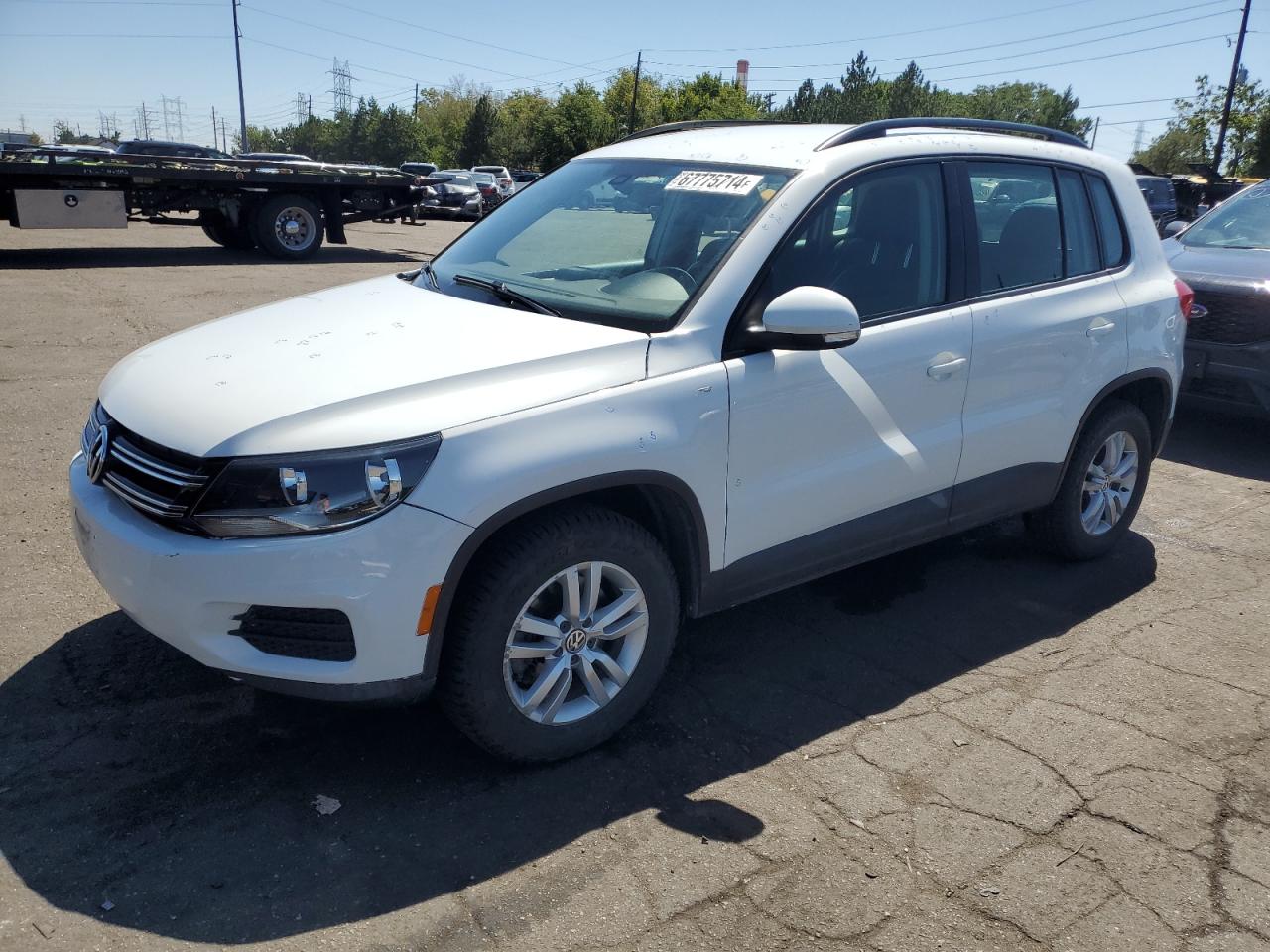 VOLKSWAGEN TIGUAN S 2016