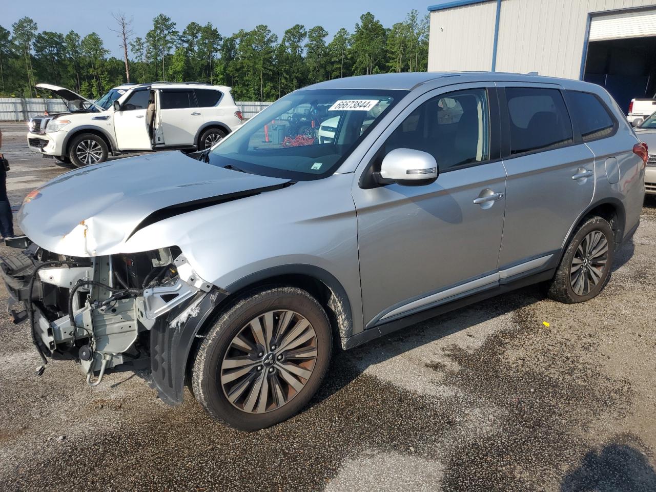 MITSUBISHI OUTLANDER 2019