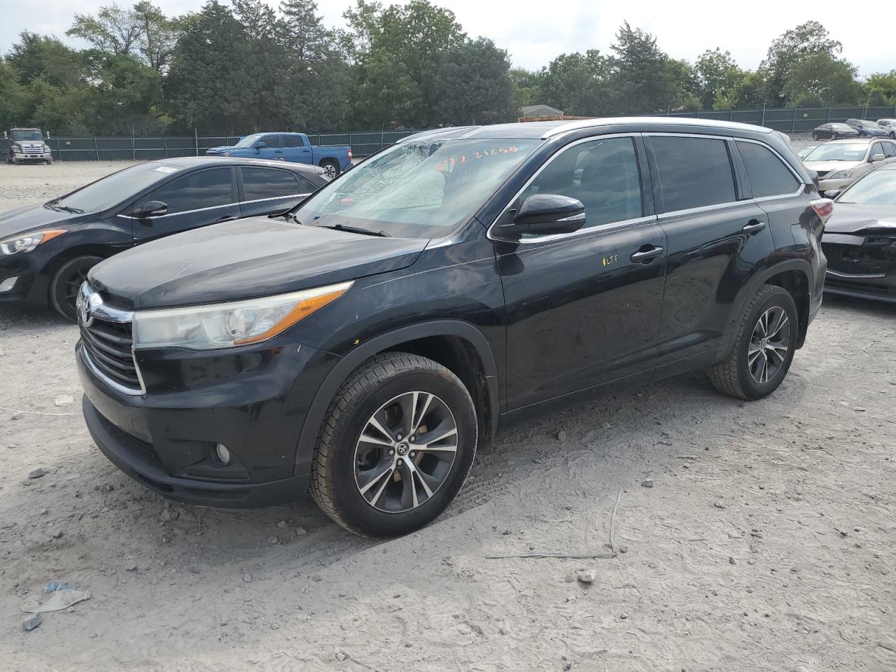 TOYOTA HIGHLANDER 2016