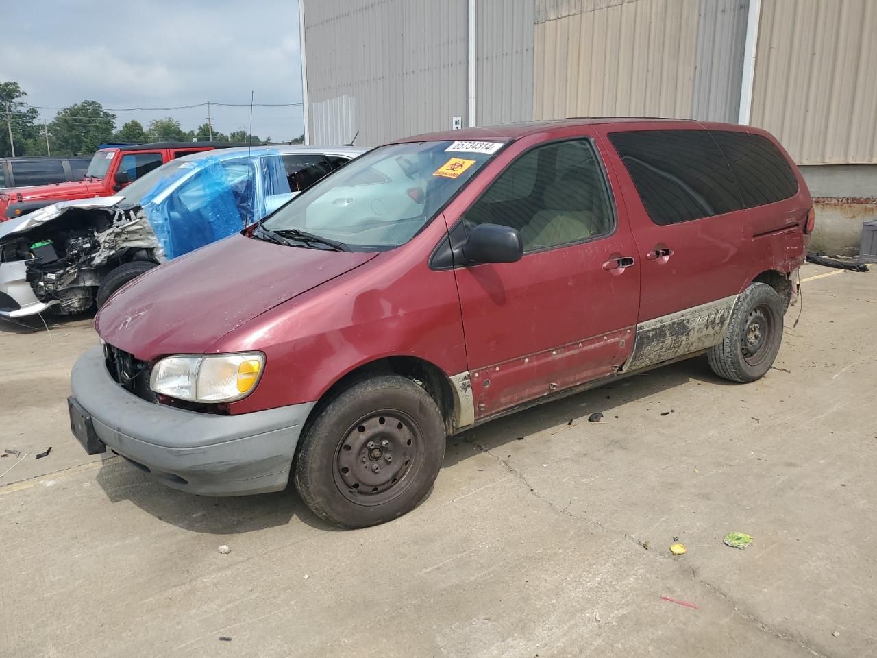 TOYOTA SIENNA LE 2000