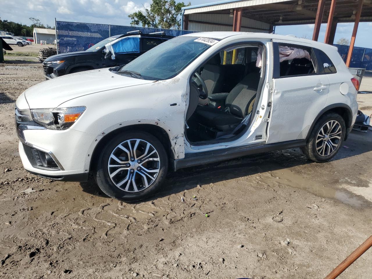 MITSUBISHI OUTLANDER 2018