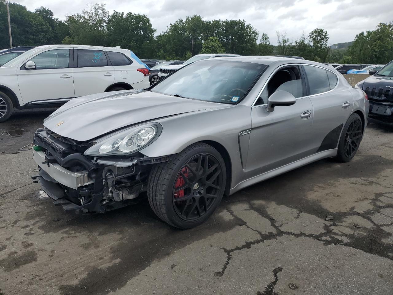 PORSCHE PANAMERA 4 2011