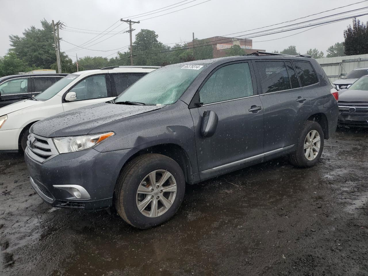 TOYOTA HIGHLANDER 2013