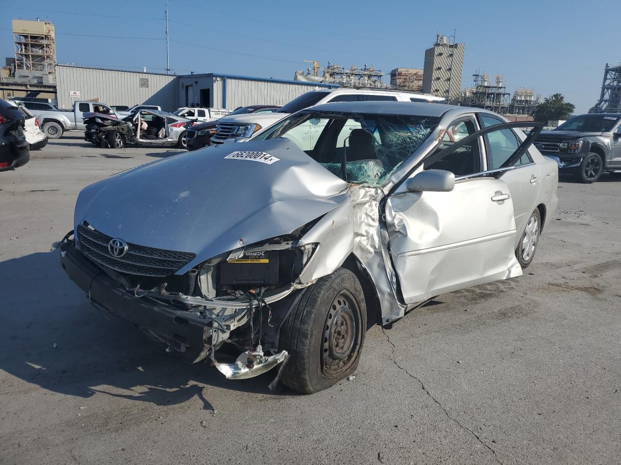 TOYOTA CAMRY LE 2004