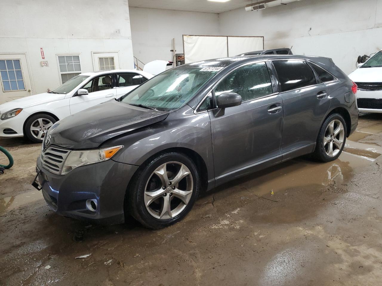 TOYOTA Venza 2010