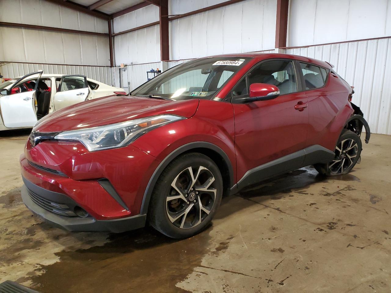 TOYOTA C-HR XLE 2019